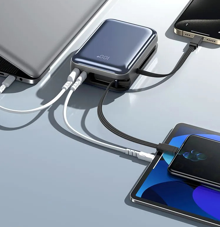 Power Bank Awei C03 20000mAh 45W с быстрой зарядкой и встроенными кабелями Type-C/Lightning